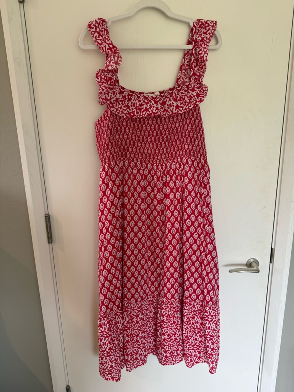 Vineyard Vines Red and White Printed Smocked Sundress - Picture 2 of 4